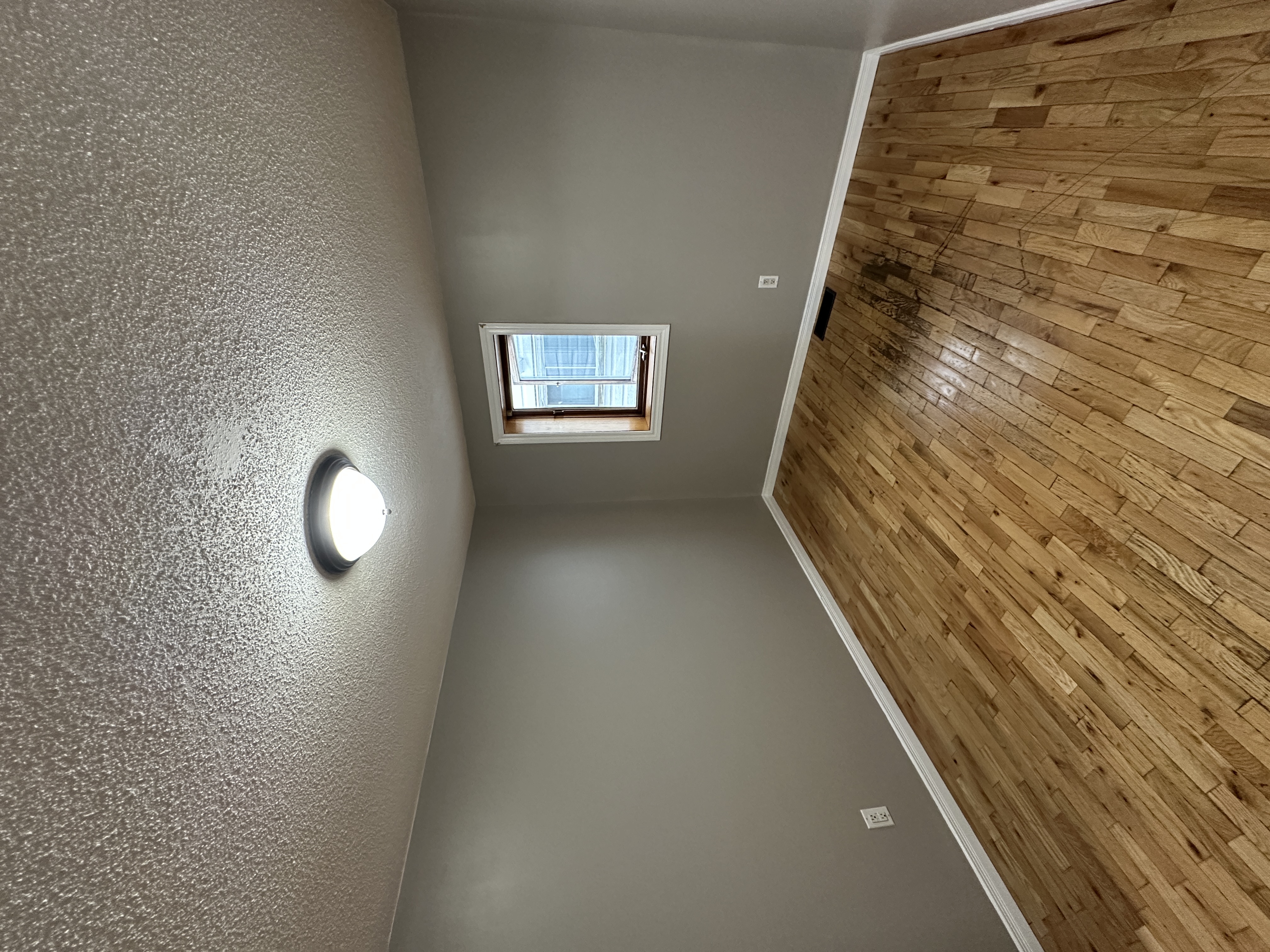 Before and after img-7115 - interior-painting project in Timmins ON - OV Property Solutions