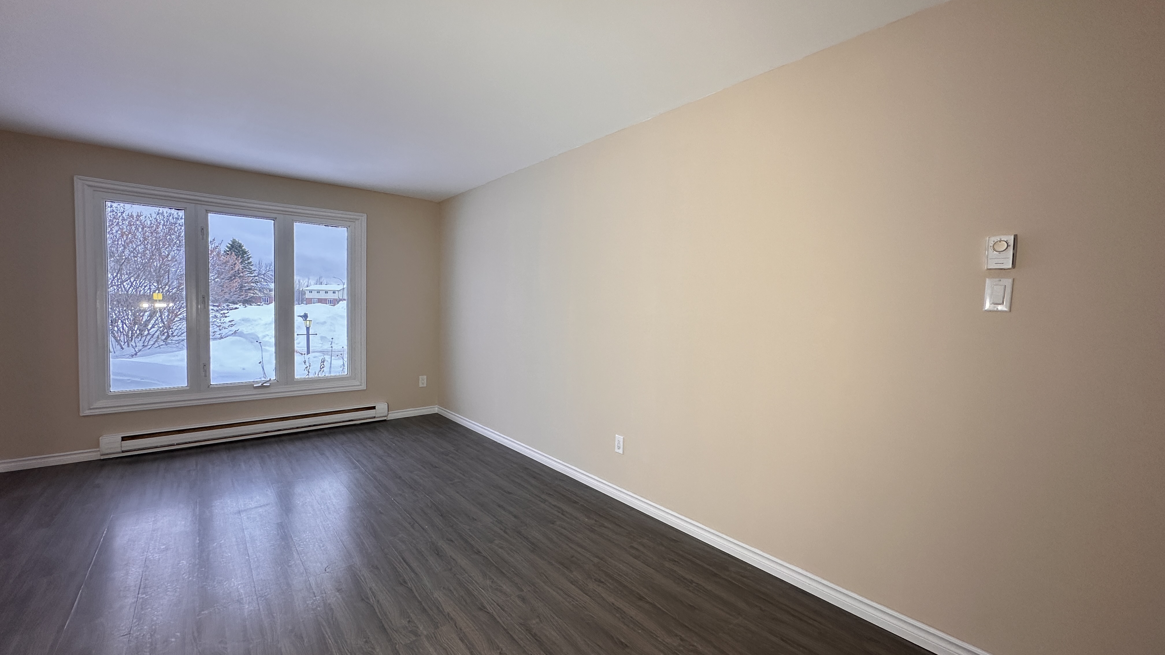 Before and after remodeling - interior-painting project in Timmins ON - OV Property Solutions